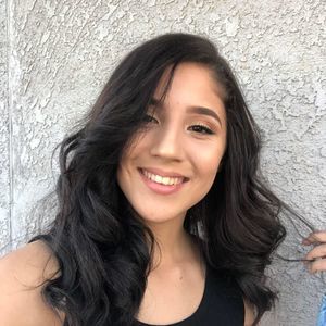 Meet your Posher, Itzel